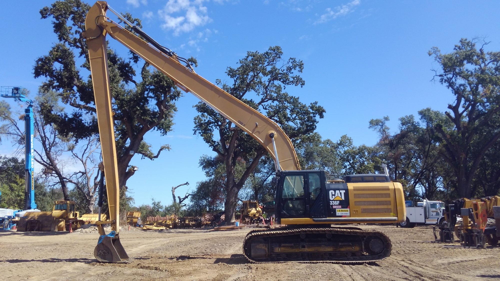 32 Meter Long Boom Excavator on Rent By Baramati Earthmovers