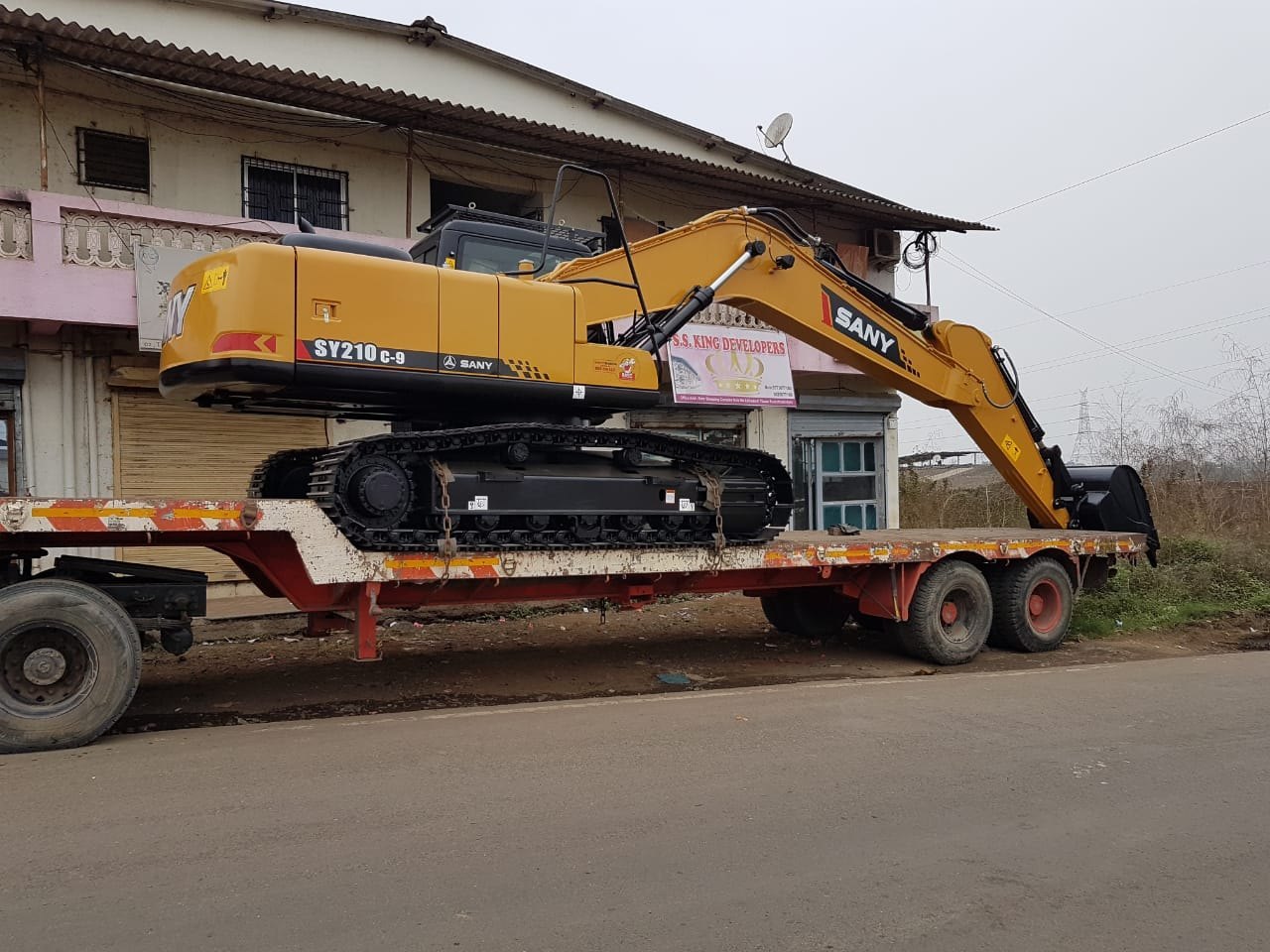 SANY 350 Excavator on Rent | Heavy-Duty Excavator by Baramati Earthmovers